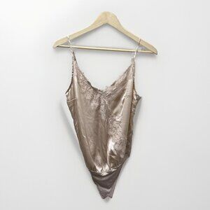 Abercrombie & Fitch Womens Bodysuit S Pink Camisole Lace Coquette Delicate‎ Y2K
